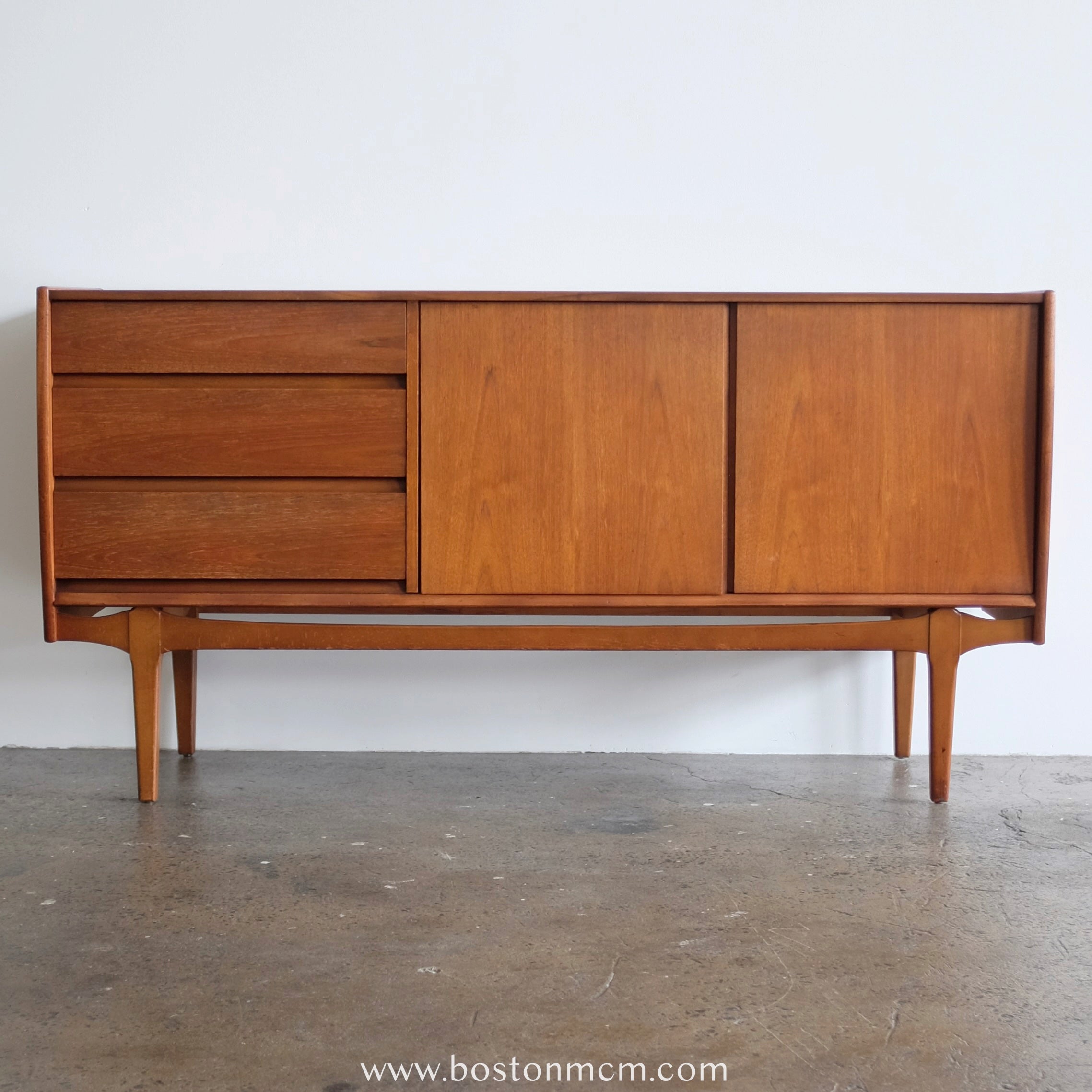 Nathan Furniture – Boston Mid Century Modern