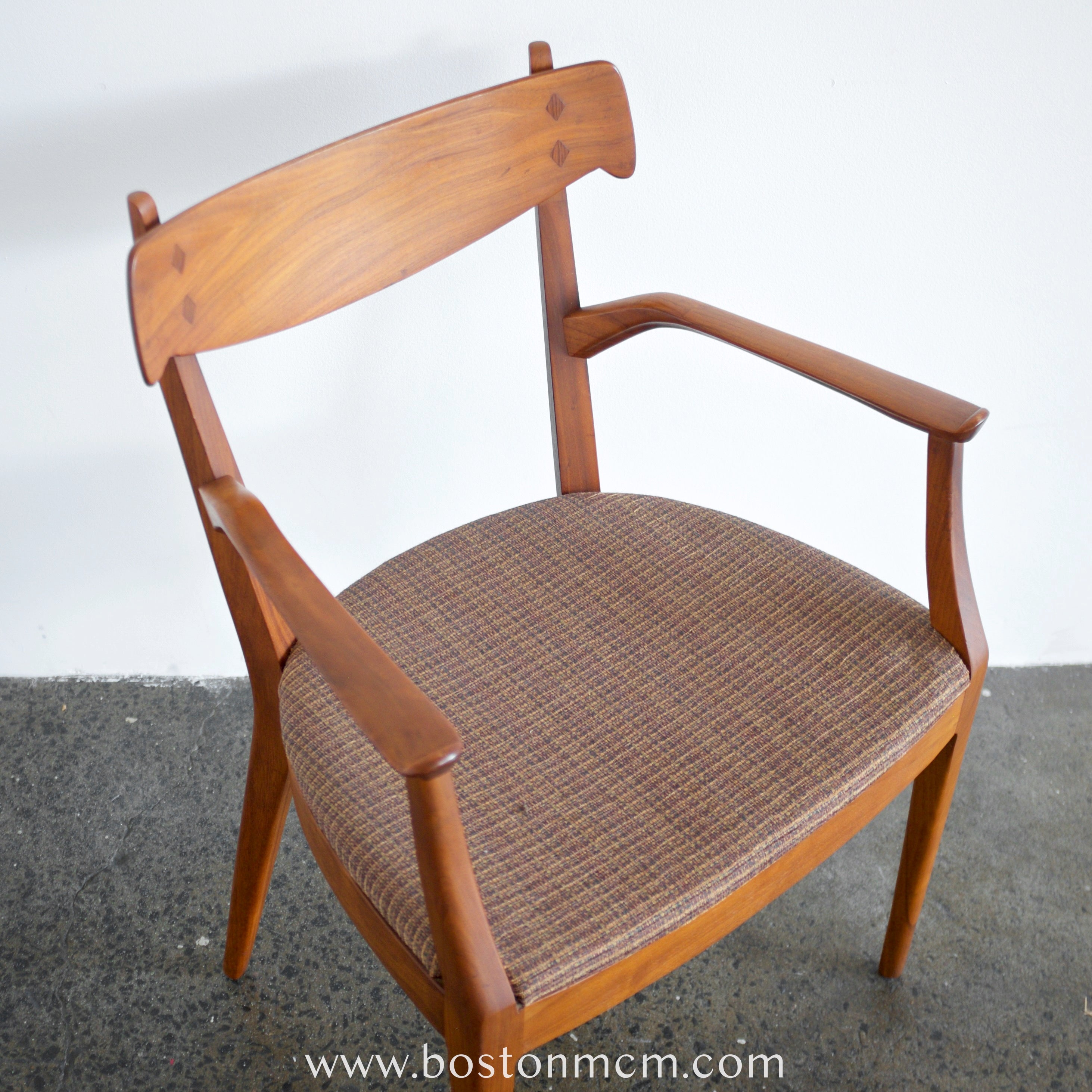 Danish dining chairs discount vintage