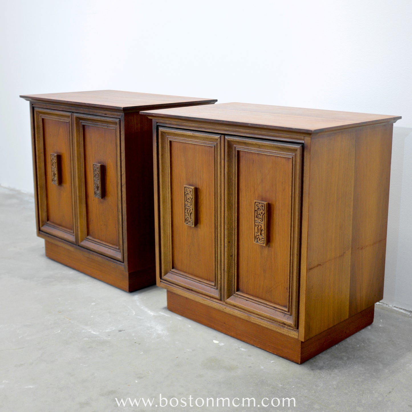 Bassett Furniture "Aztec" Walnut Pair of Nightstands - #A1376