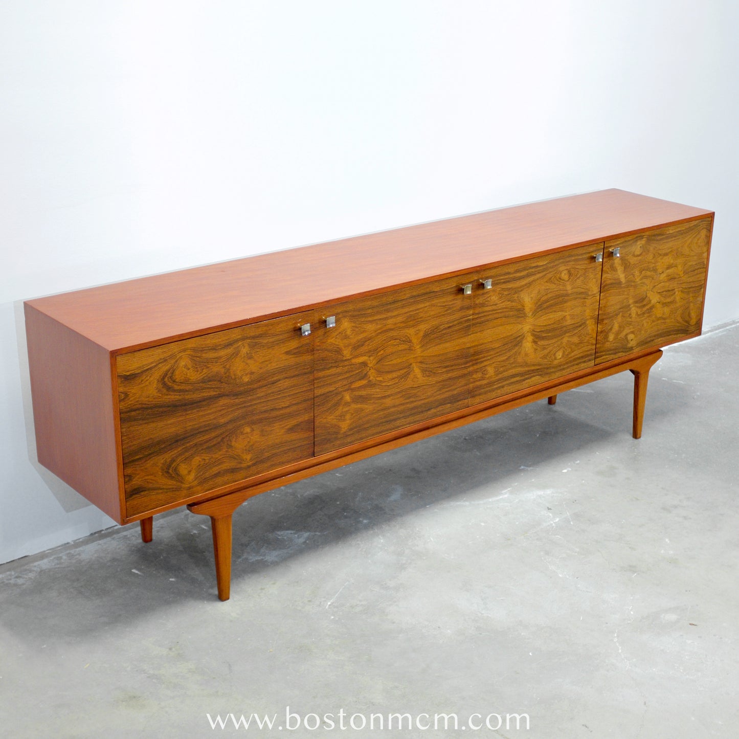 Everest Furniture Rosewood Credenza with Pull-Out Trays