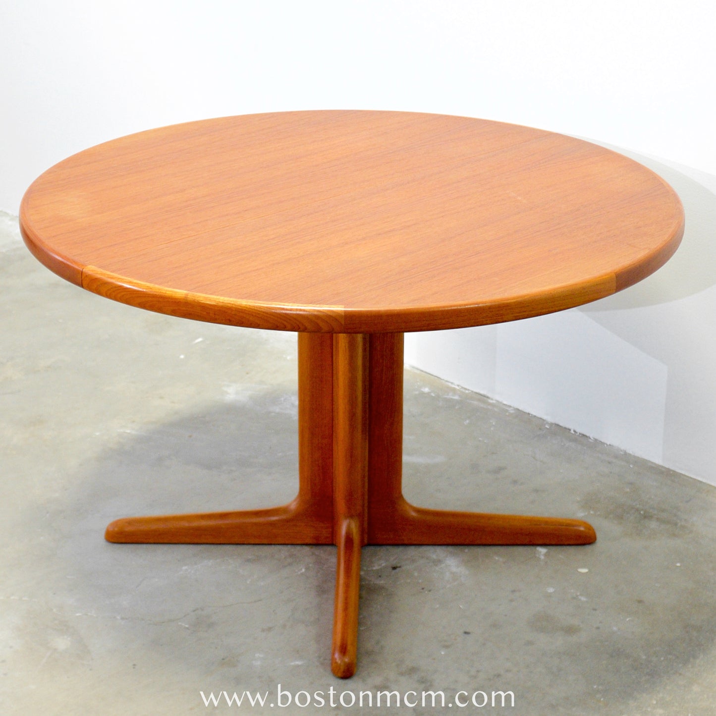 Skovby Møbler Teak Round Dining Table - #A44