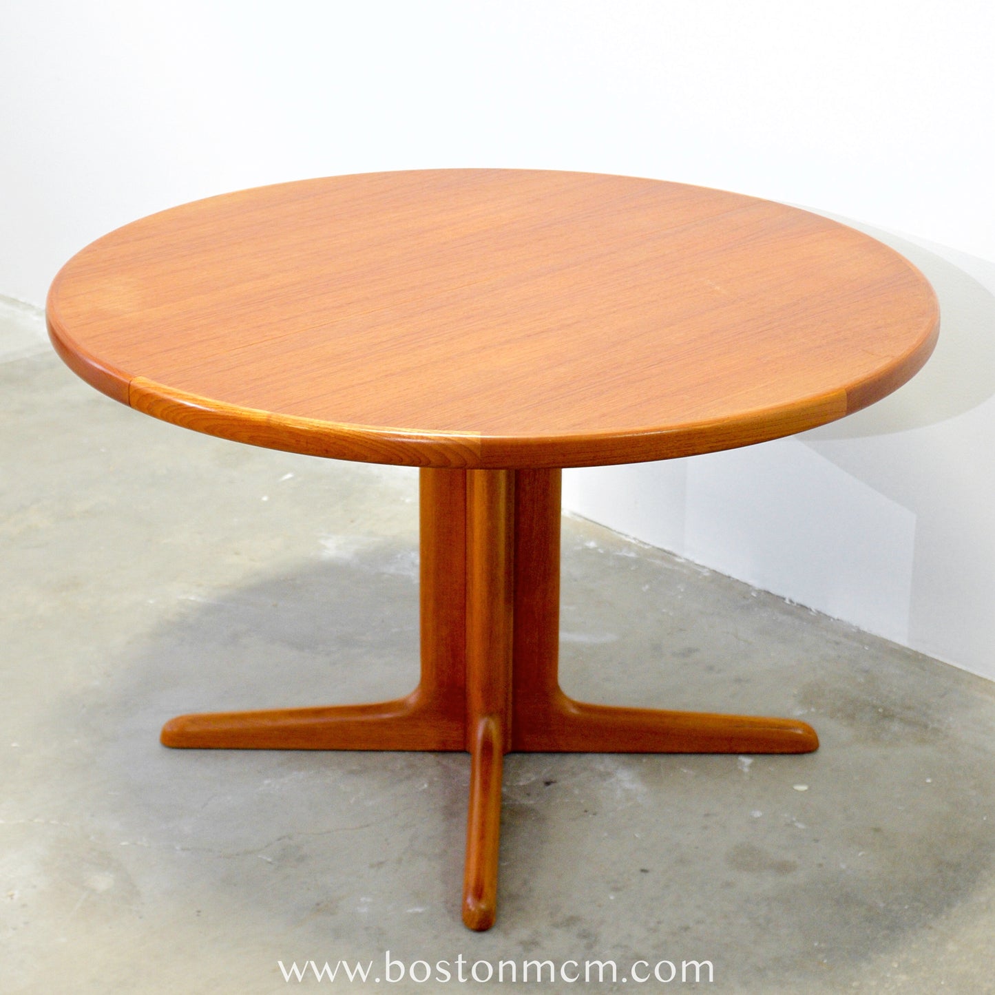 Skovby Møbler Teak Round Dining Table - #A44