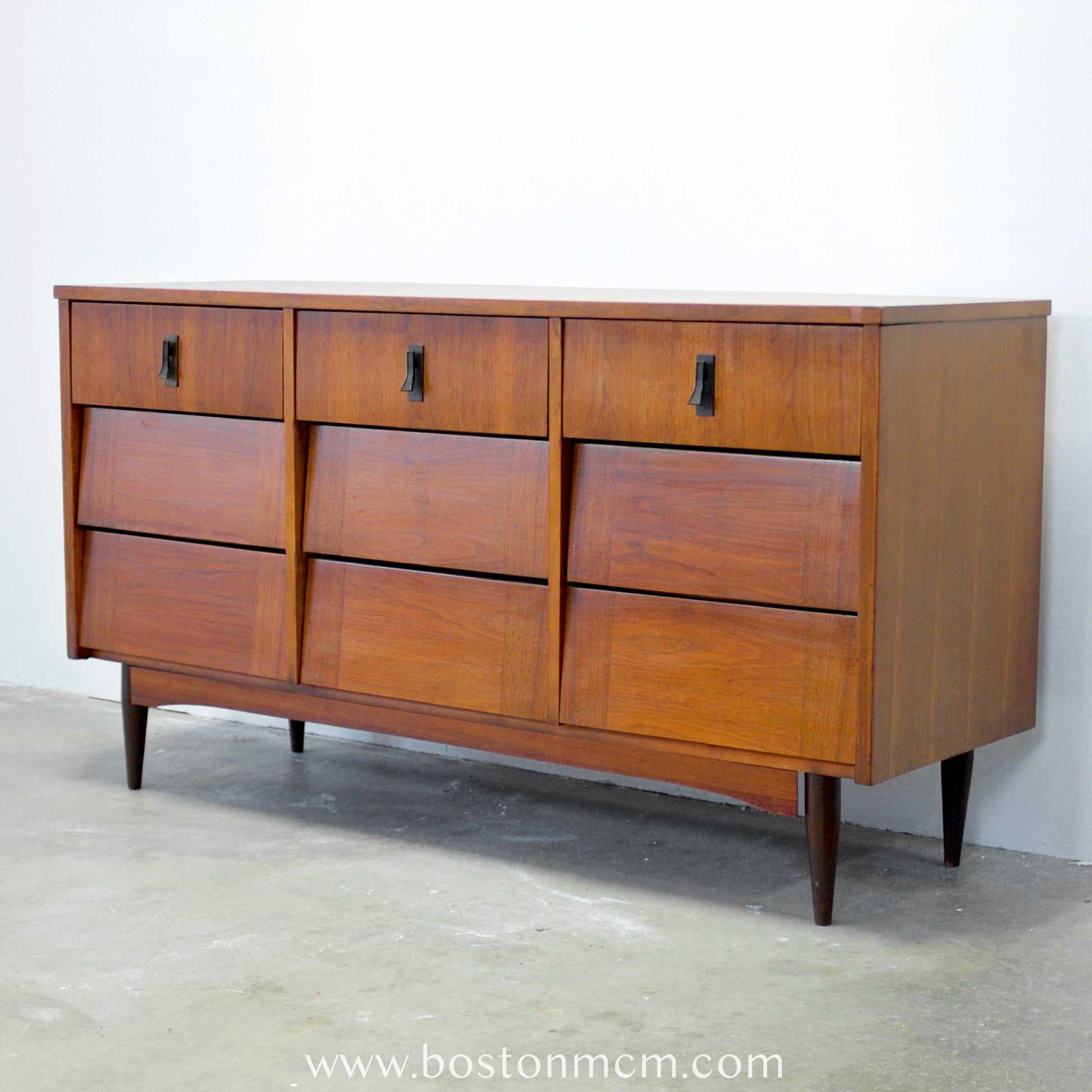 Mid Century Modern Vintage Ward Furniture Nine Drawer Dresser Boston Mid Century Modern Mid Century Modern Vintage Ward Furniture Nine Drawer Dresser Boston Mid Century Modern