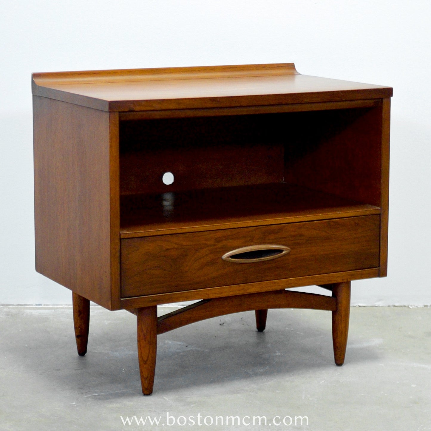 Broyhill Furniture "Sculptra" Walnut Nightstand