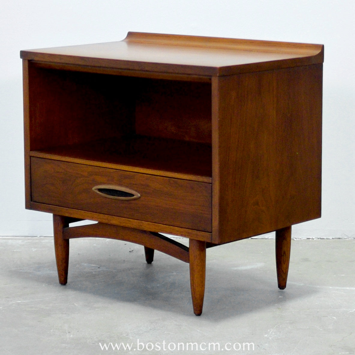 Broyhill Furniture "Sculptra" Walnut Nightstand