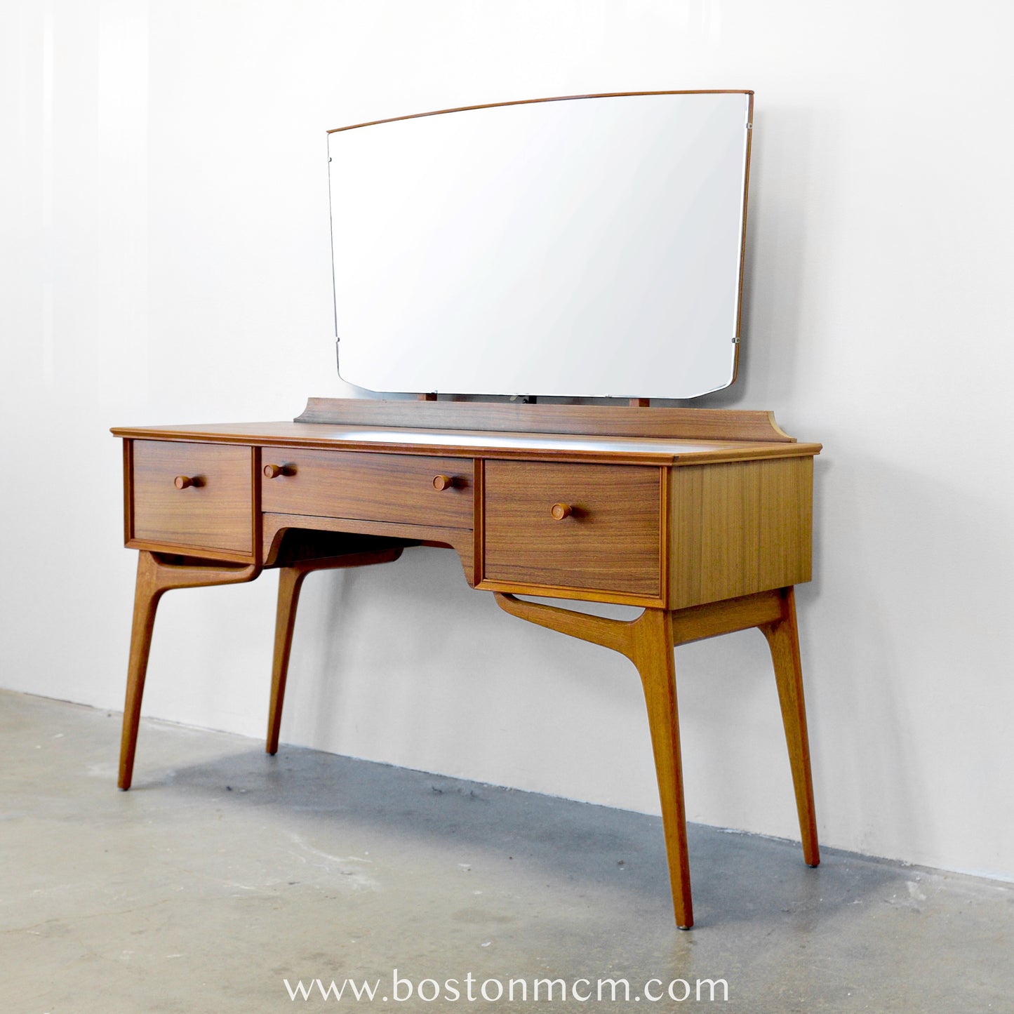 AC Furniture Dressing Table / Vanity & Mirror - #A21