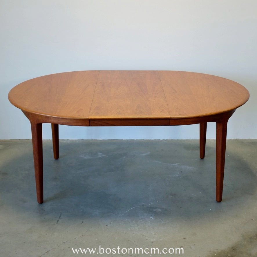 Sorø Stolefabrik Model #62 Danish Teak Round Round Dining Table Designed by Henning Kjærnulf - #A1665