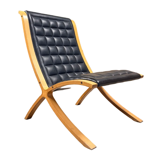 Fritz Hansen “Ax” Chair Designed by Peter Hvidt & Orla Mølgaard Nielsen - #A2199