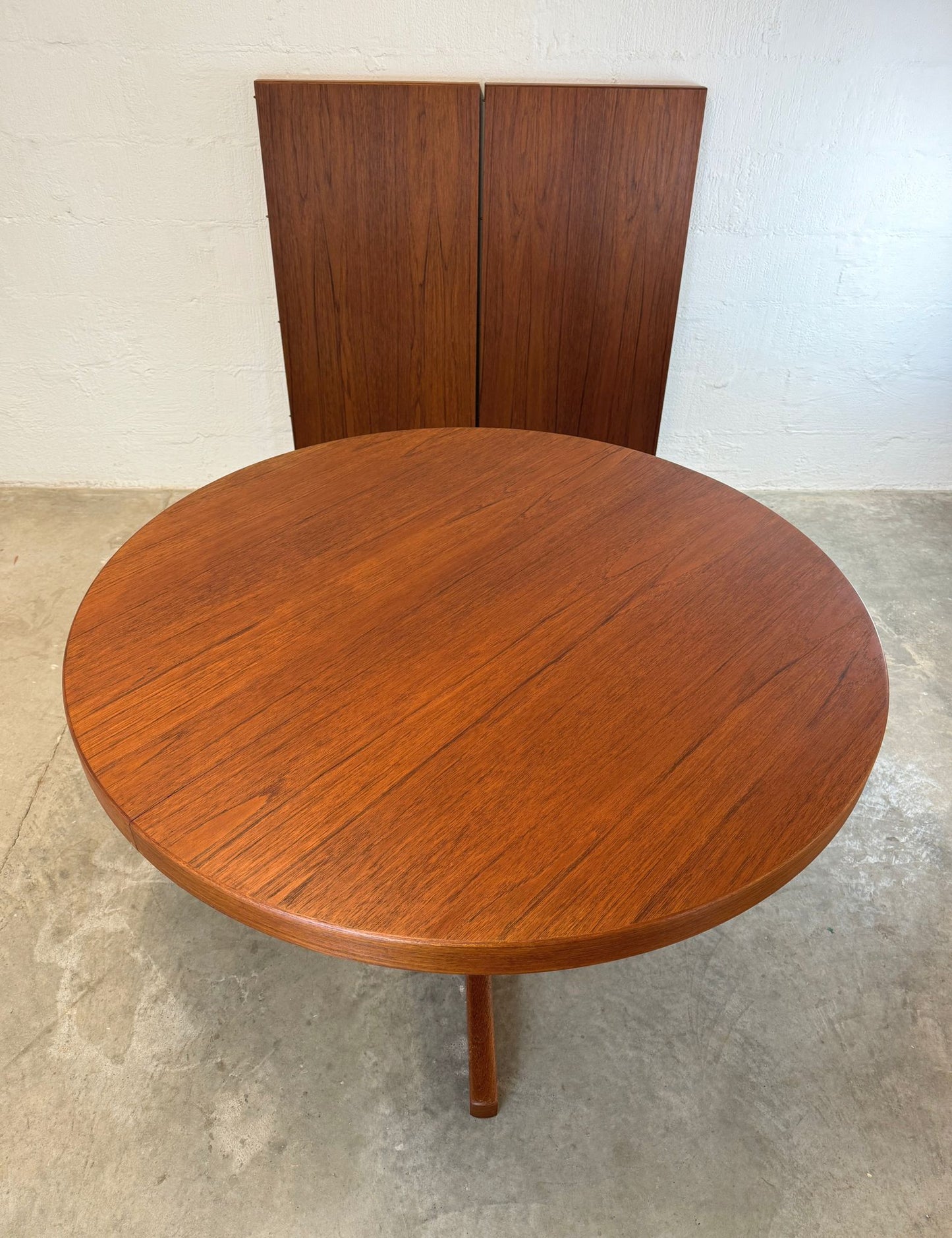 Schou Andersen Møbelfabrik Danish Teak Round Dining Table - #A1686 - Designed by Villy Schou Andersen