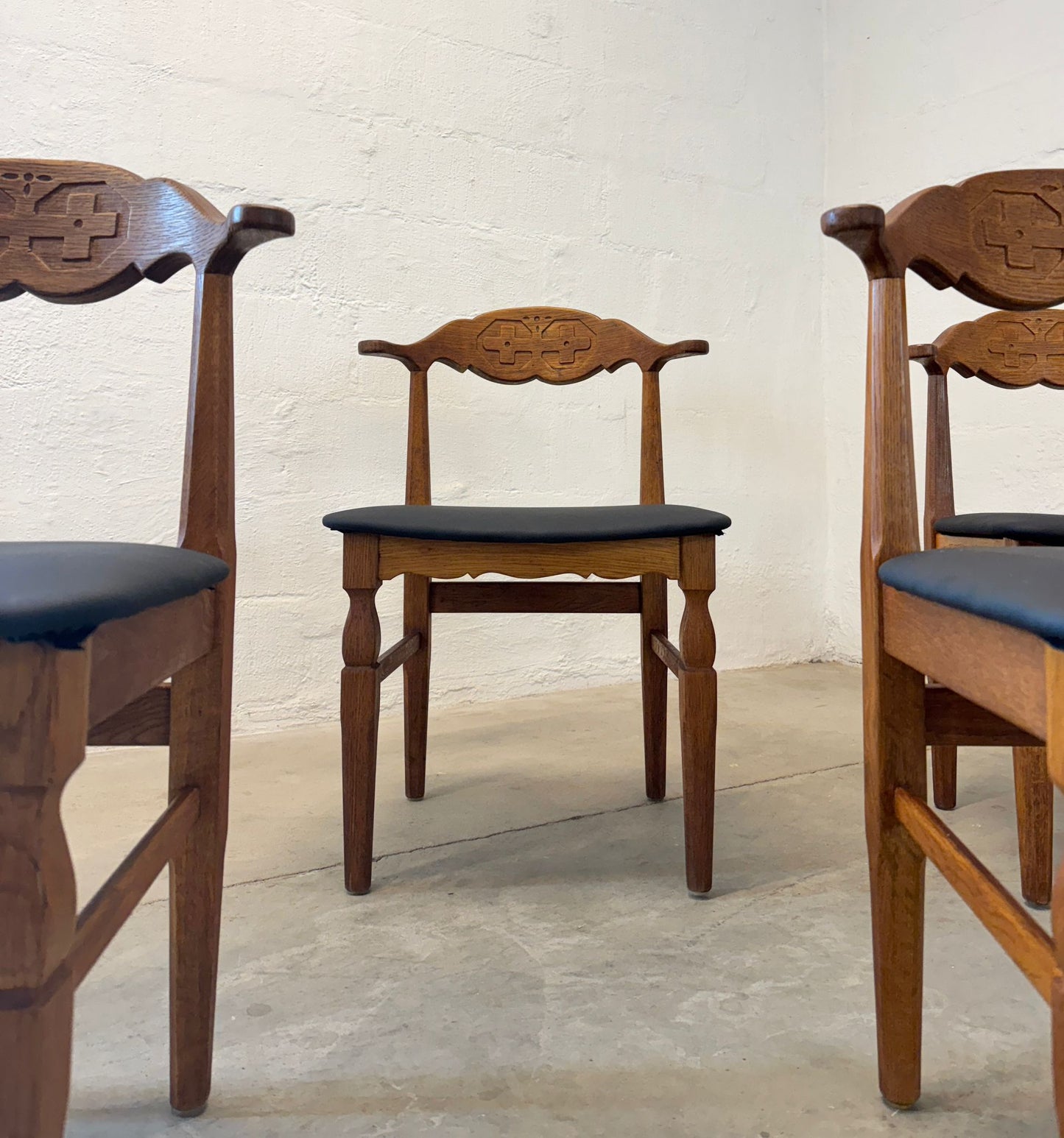 E.G. Møbler Set of 6 Oak Dining Chairs Designed by Henning Kjærnulf - #A1779