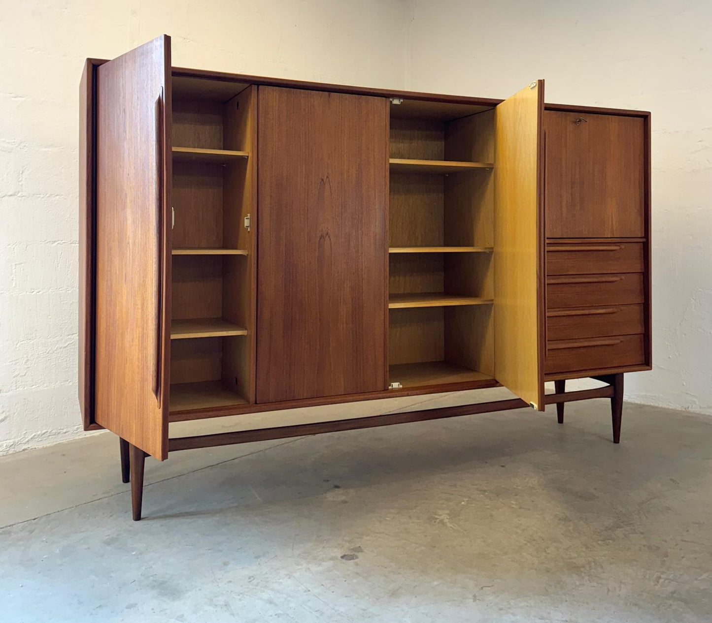 RT Möbel Highboard / Tall Sideboard Designed by Heinrich Riesenpatt - #A2104