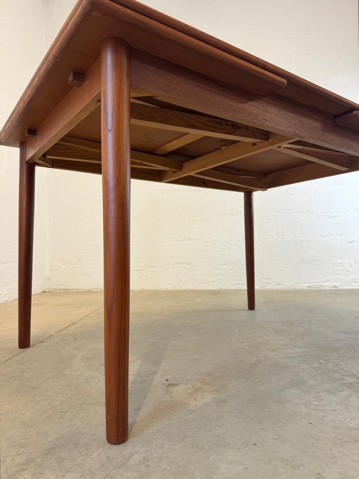 Danish Teak Draw Leaf Dining Table - #A2116