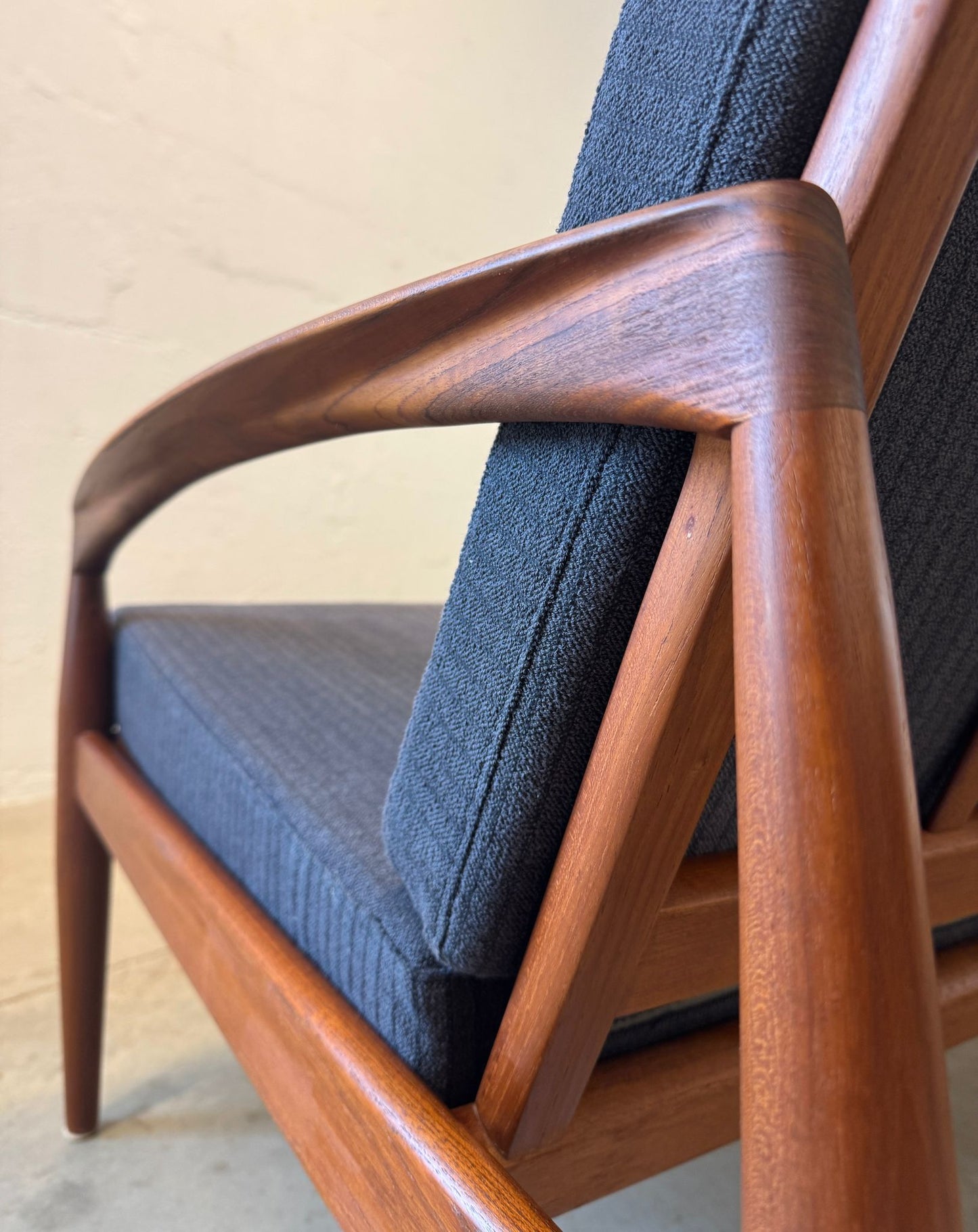 Magnus Olesen “Paperknife” 4 Seater Sofa, Model 121, Designed by Kai Kristiansen - #A2121