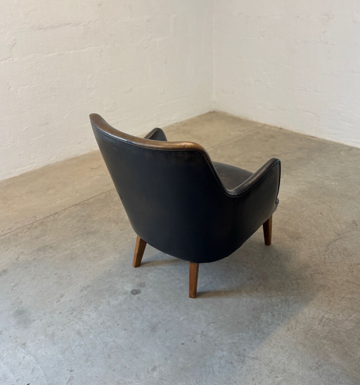 Ivan Schlechter Leather Model AV 53 Loveseat & Chair Designed by Arne Vodder - #A2138