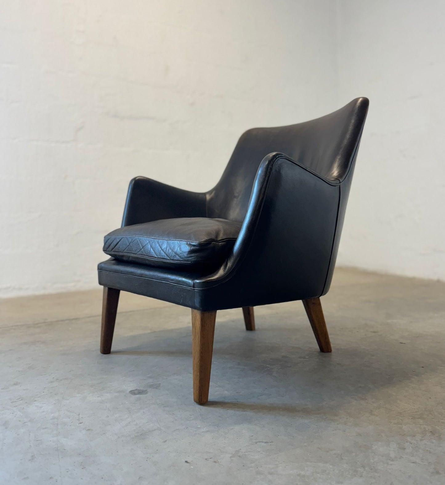 Ivan Schlechter Leather Model AV 53 Loveseat & Chair Designed by Arne Vodder - #A2138