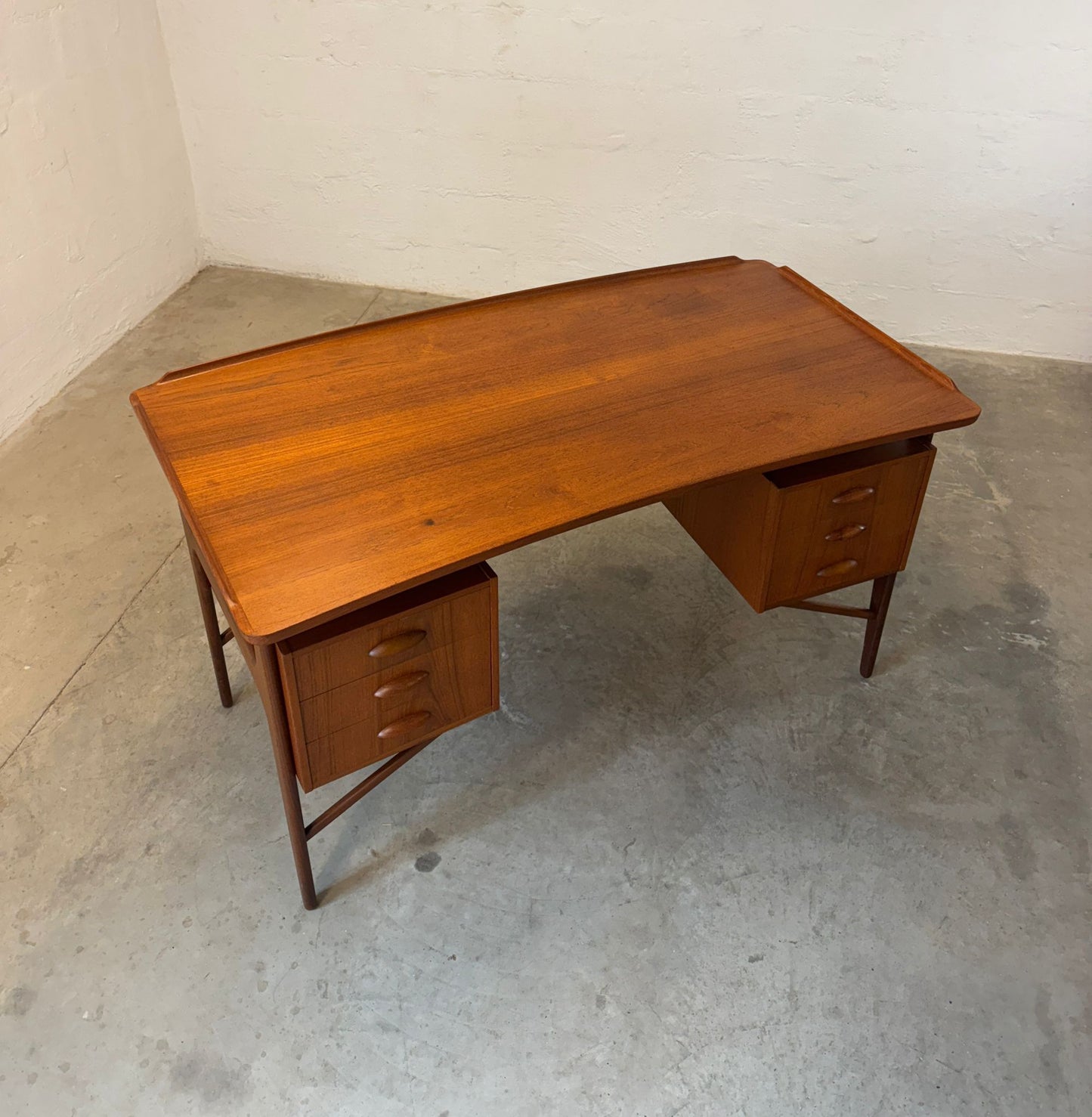 Danish Curved Teak Desk Attributed to Svend Aage Madsen w/ Rear Bar & Storage - #A2148