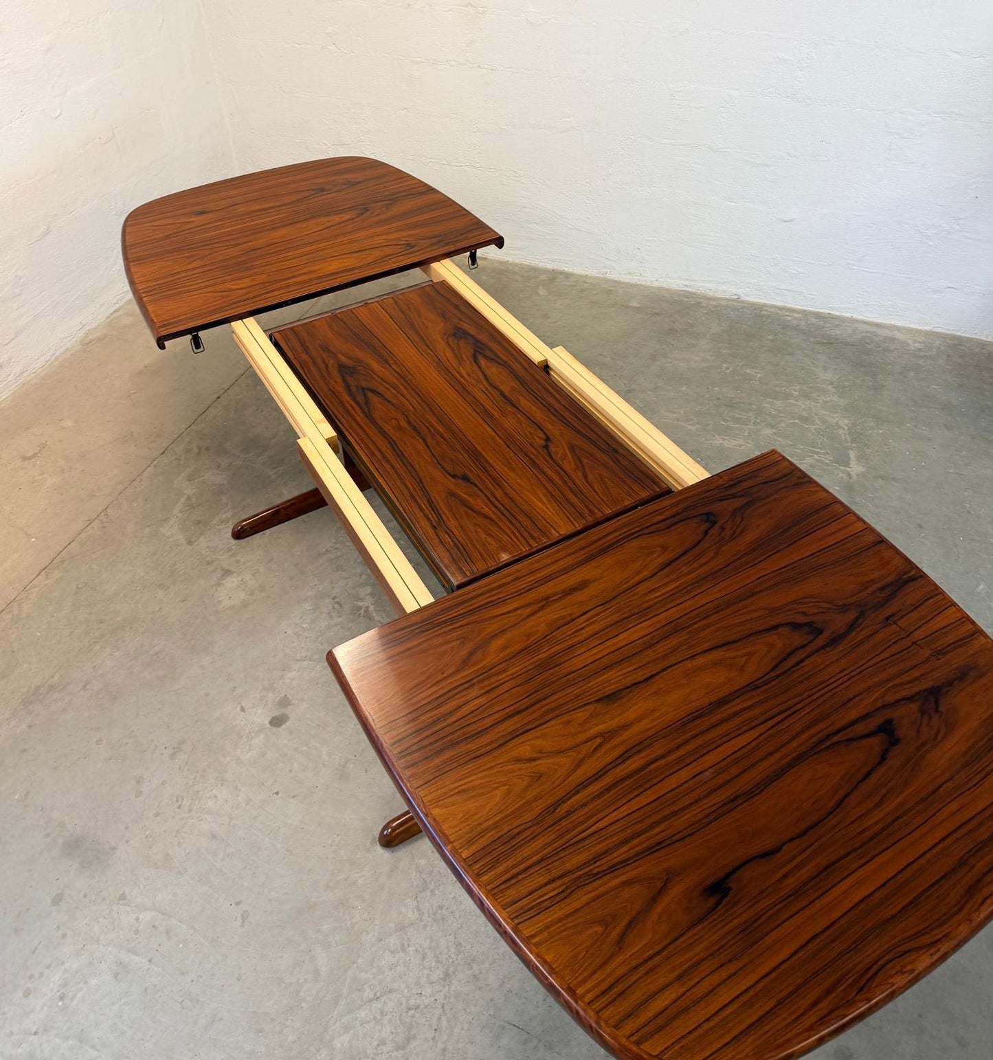 Skovby Møbelfabrik A/S Rosewood Dining Table - #A2161