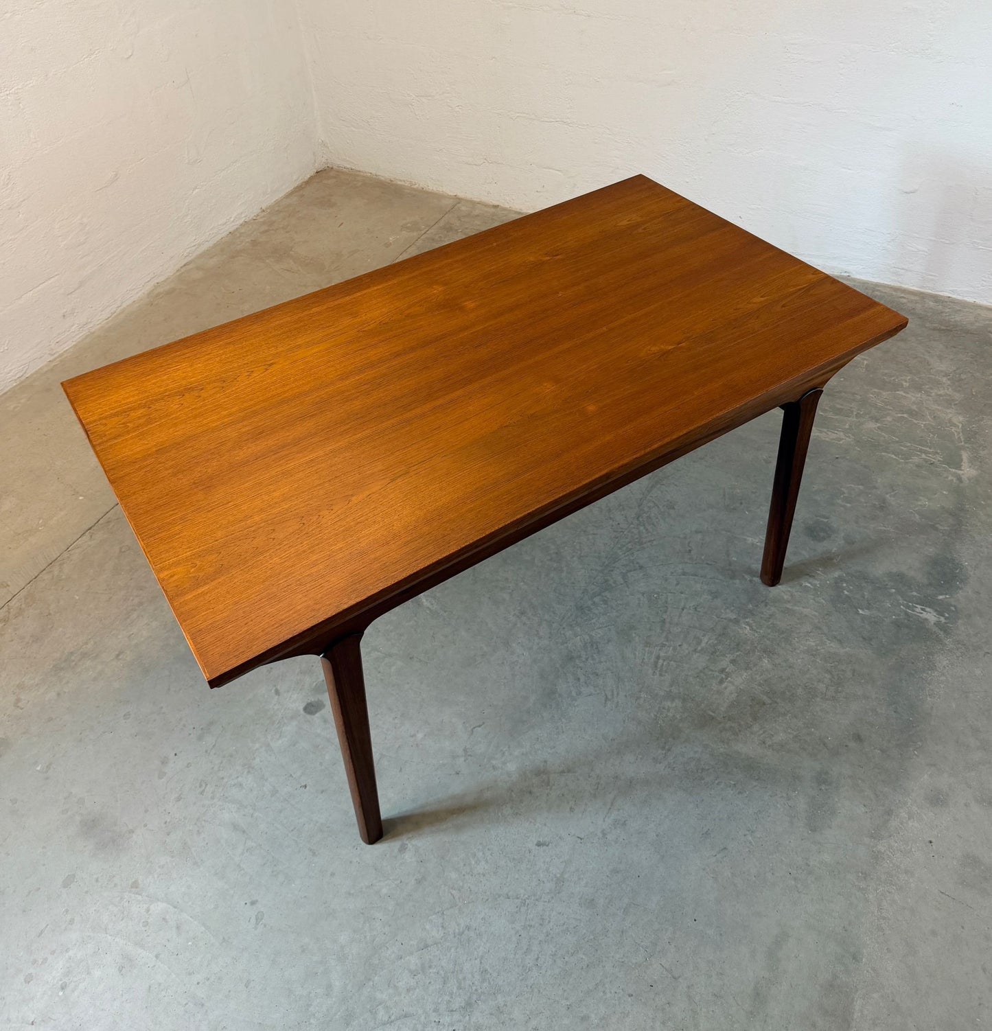 Danish Teak Draw Leaf Dining Table - #A2167