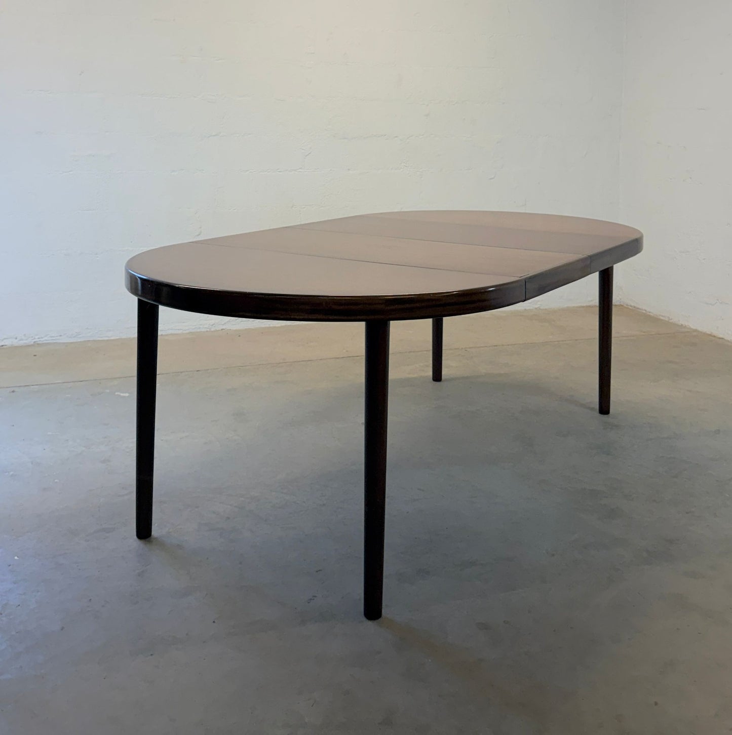 Bramin Møbler Round Mahogany Dining Table with 2 Leaves Designed by H.W. Klein - #A2172