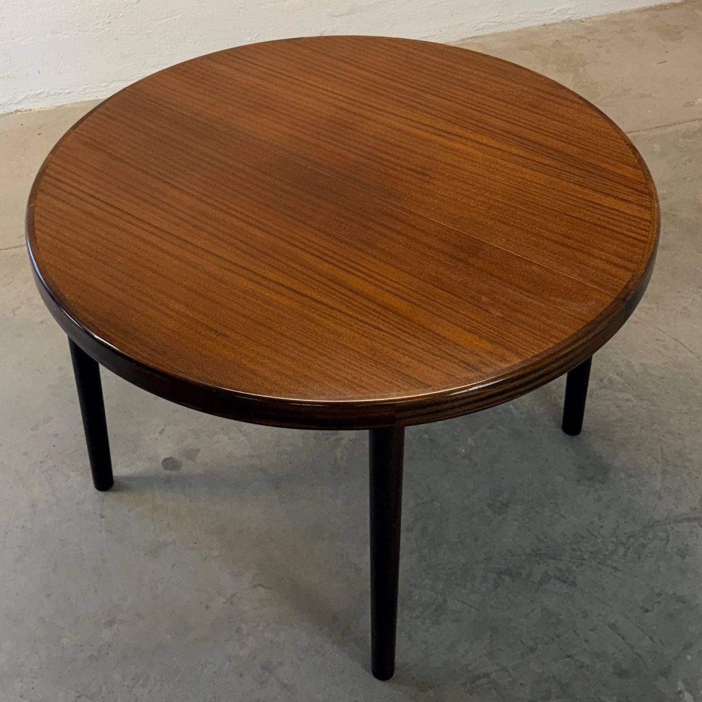 Bramin Møbler Round Mahogany Dining Table with 2 Leaves Designed by H.W. Klein - #A2172