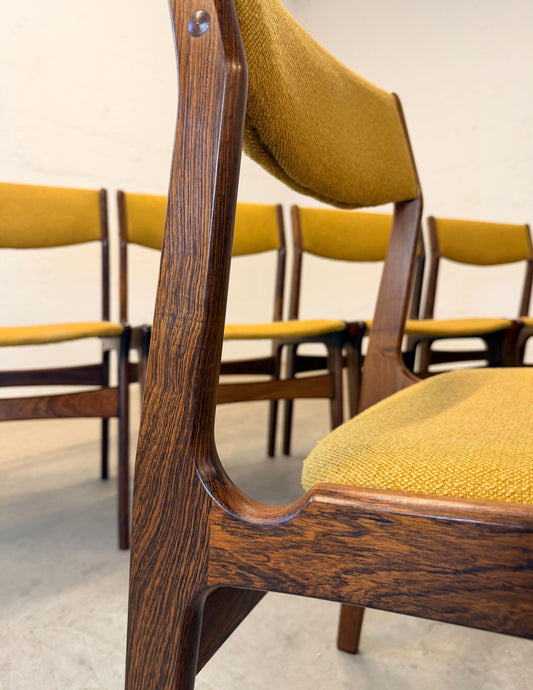 Nova Møbler Set of Six Rosewood Dining Chairs