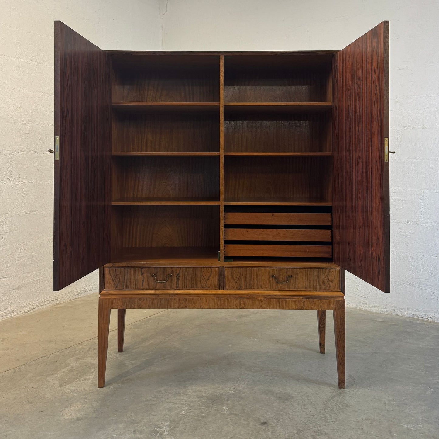 O. Bank Larsens Møbelfabrik Cutlery Cabinet / Highboard / Tall Sideboard - #A1704